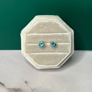 14k Gold Blue Cubic Zirconia Stud Earrings 5.25mm